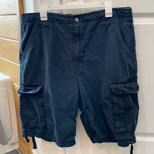 Men’s black cargo shorts. Size 36